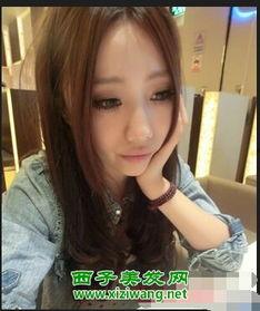 长脸中分图片,时尚与个性的完美融合