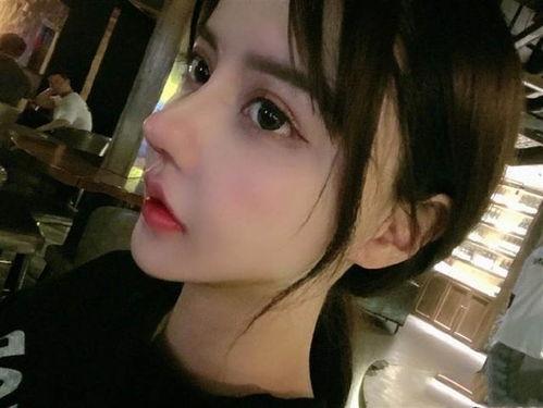 整容网红吃播,颜值与美食的碰撞之旅