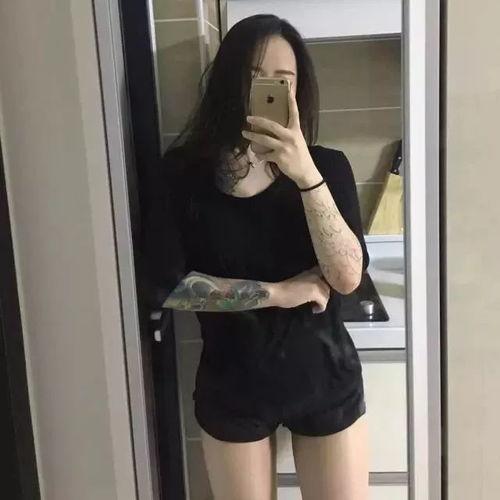 只有70斤的网红,揭秘网络红人的体重之谜与生活态度”