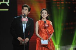 搜索李易峰的照片,光影交错，魅力四溢